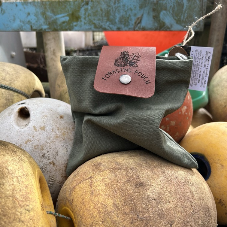 Foraging Pouch